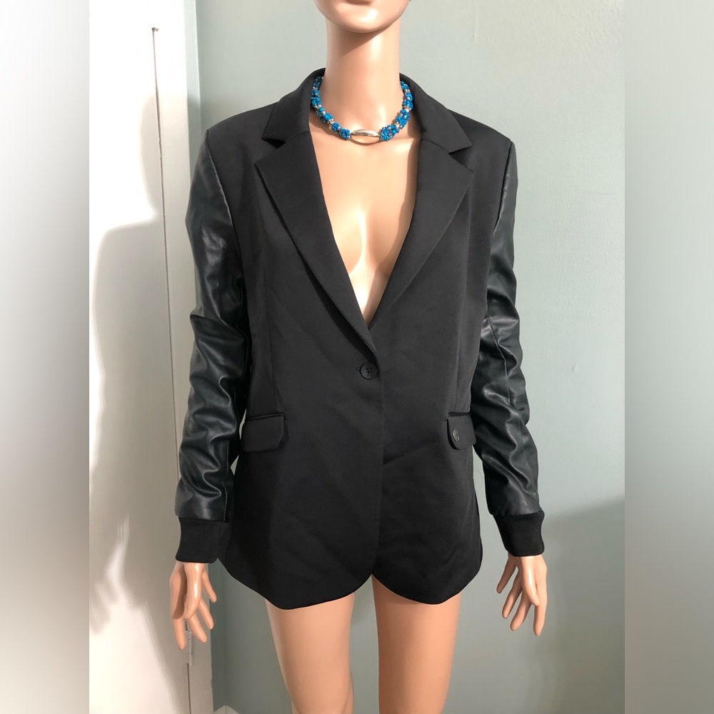 Elias Rumelis Alice Black Blazer w Vegan Leather Sleeves-Size X-Large